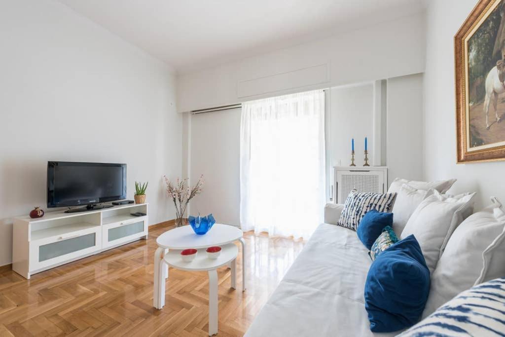 New! Bright & Remodeled 1Bed Apt 2Min Walk To Acropolis アテネ エクステリア 写真