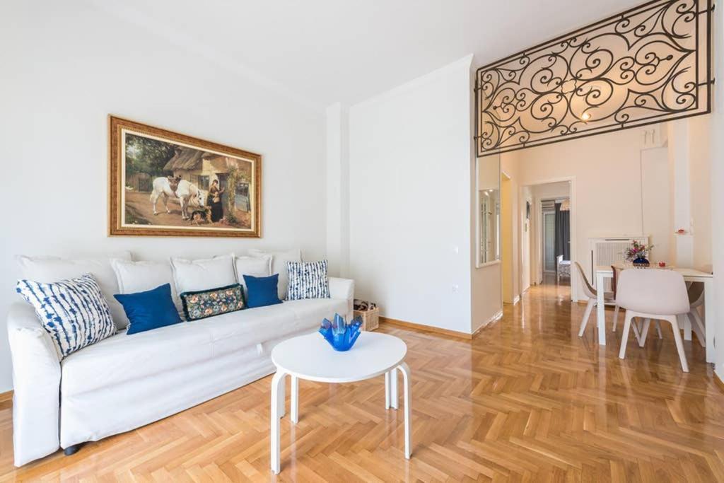New! Bright & Remodeled 1Bed Apt 2Min Walk To Acropolis アテネ エクステリア 写真