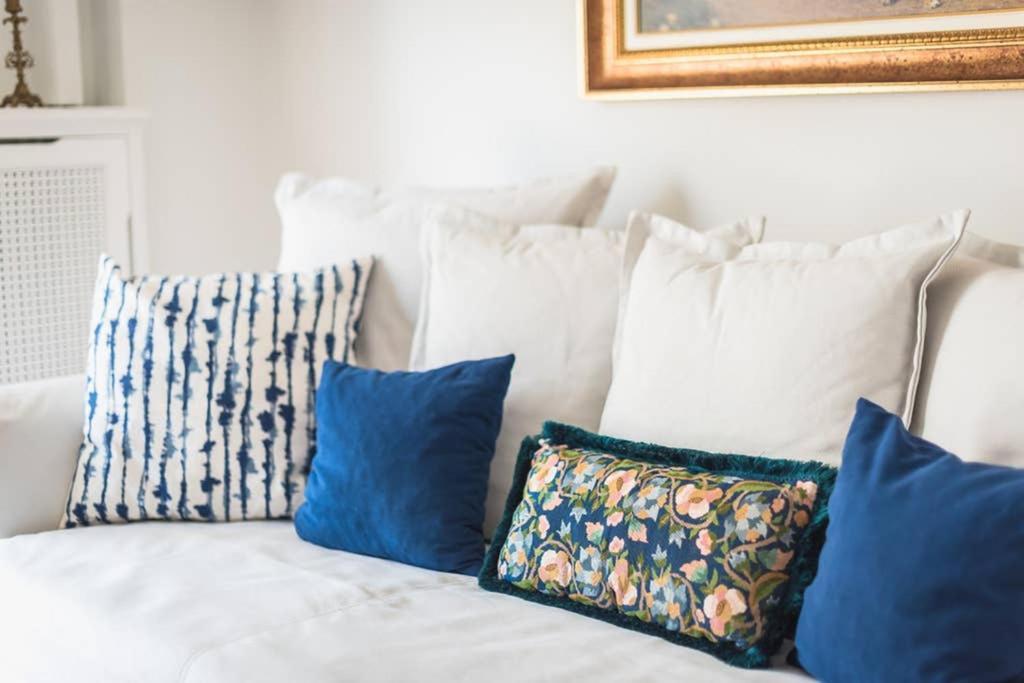 New! Bright & Remodeled 1Bed Apt 2Min Walk To Acropolis アテネ エクステリア 写真